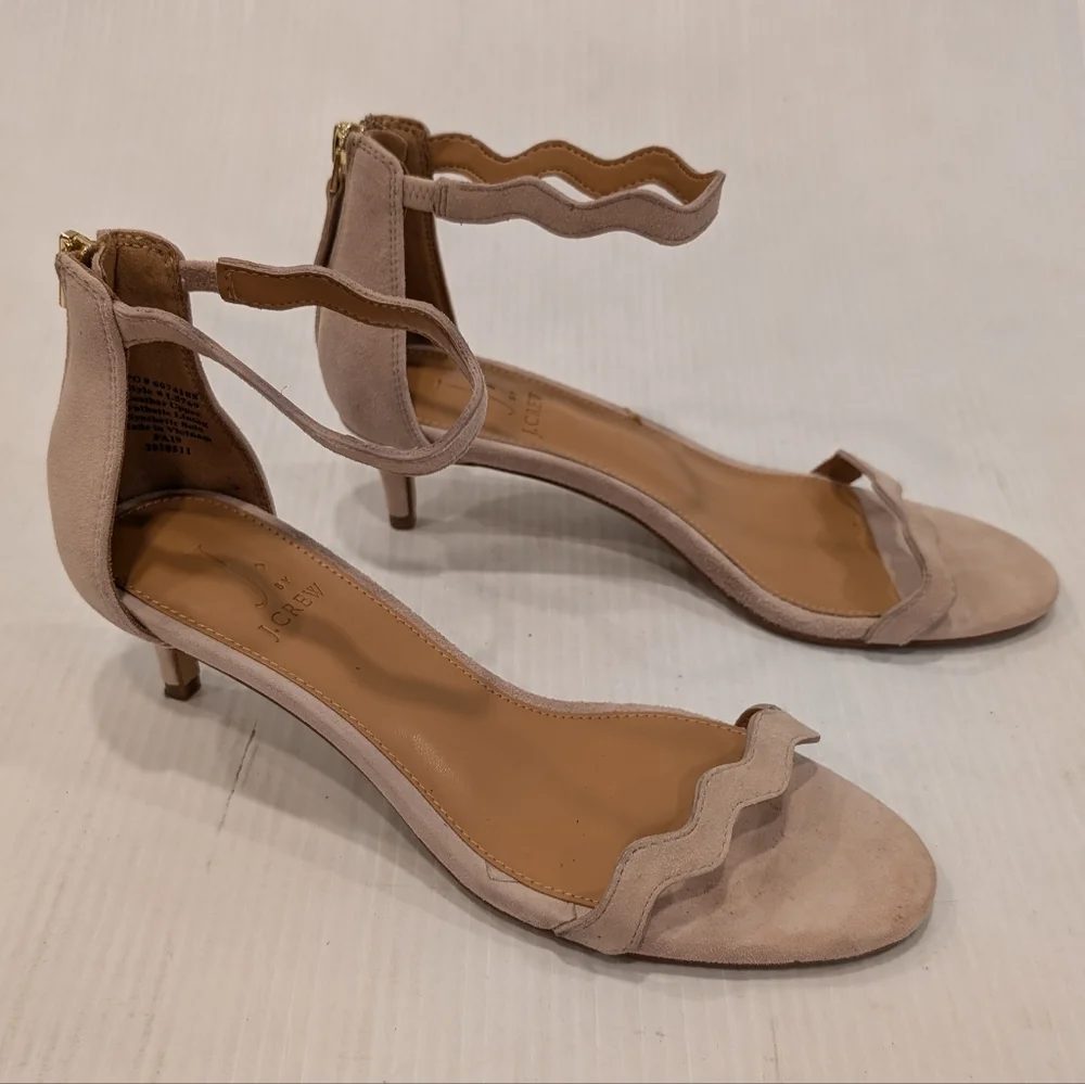J by J CREW taupe suede scalloped ankle strap heeled sandals size 6.5